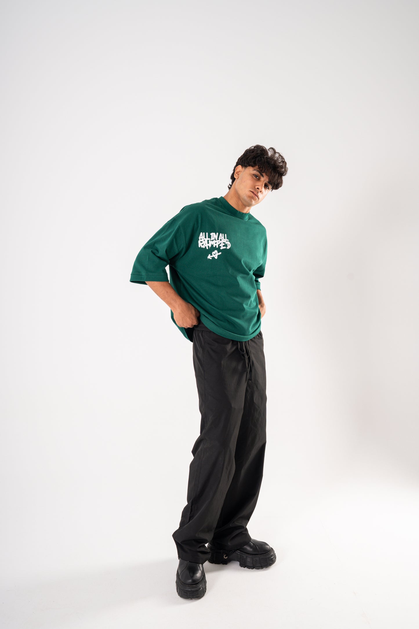 All-LOVE T-shirt in  green